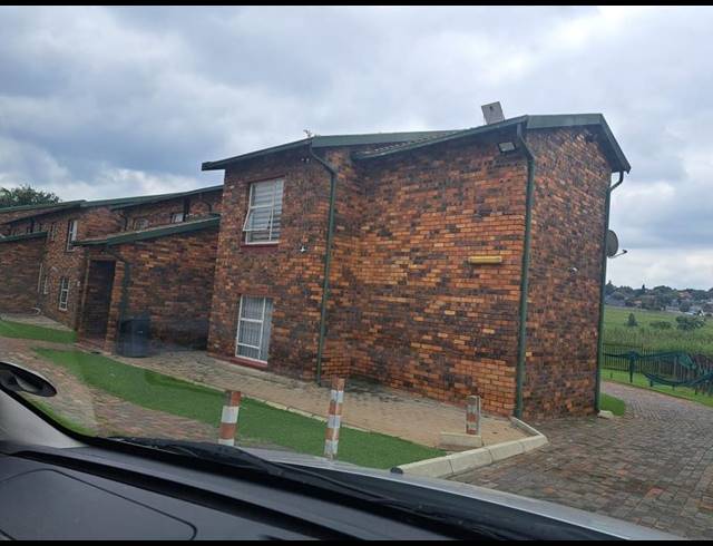 2 BEDROOM APARTMENT FOR SALE IN DISCOVERY